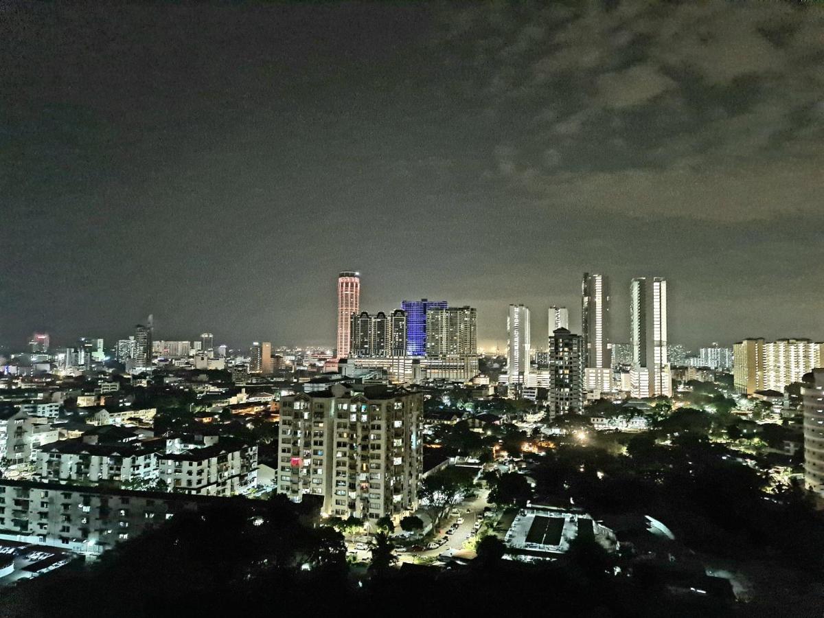 Beacon Executive Suite - Skypool Penang View George Town Exterior photo