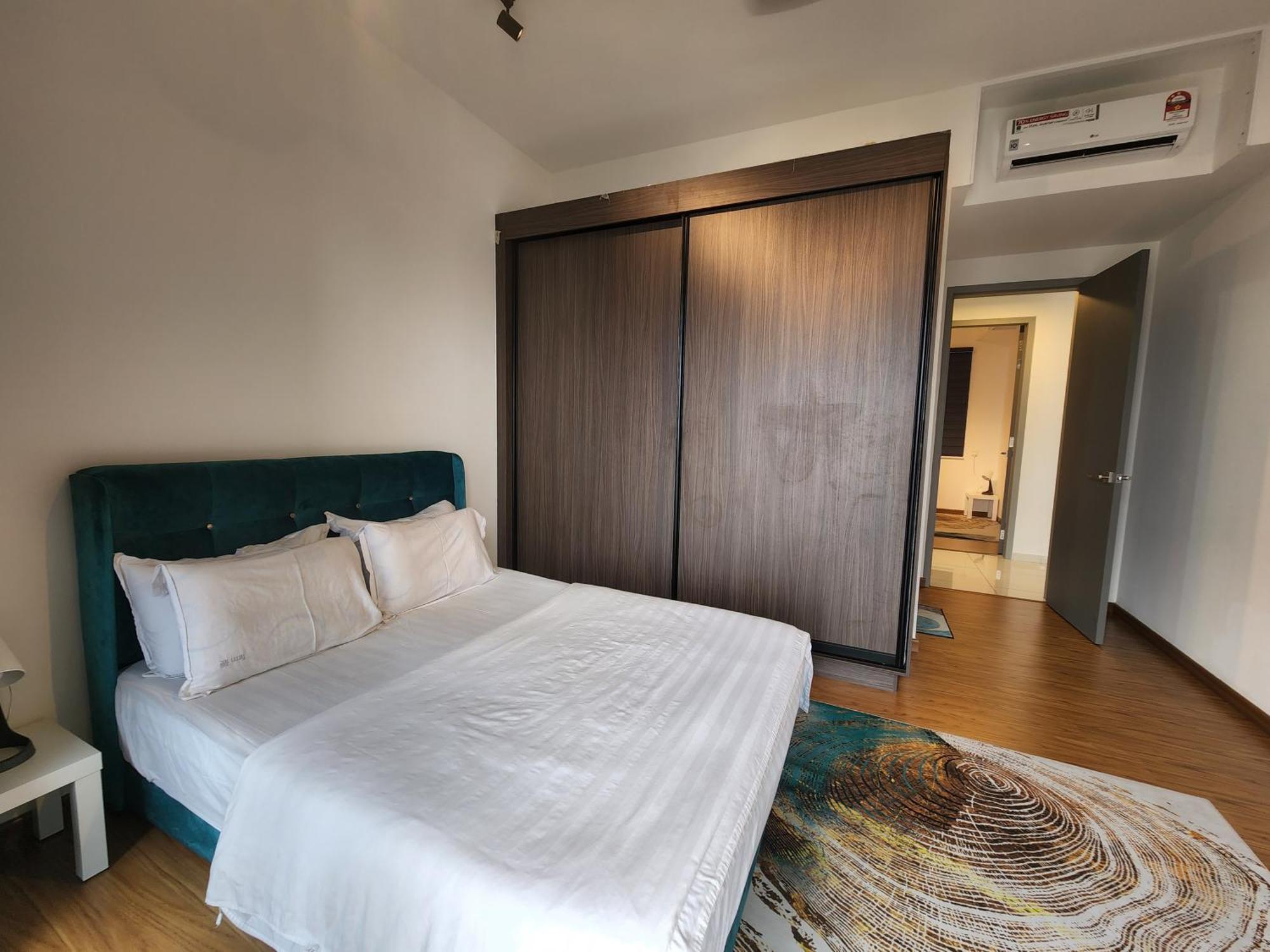 Beacon Executive Suite - Skypool Penang View George Town Exterior photo